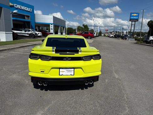 Used 2020 Chevrolet Camaro SS RWD image 5