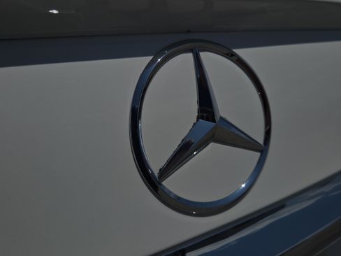 Used 2023 Mercedes-Benz E 350 Sedan image 36