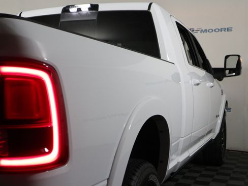 Used 2025 RAM 2500 Limited AWD/4WD image 5