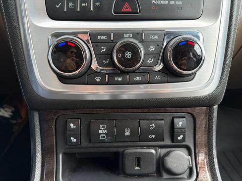 Used 2016 GMC Acadia SLT AWD/4WD image 15