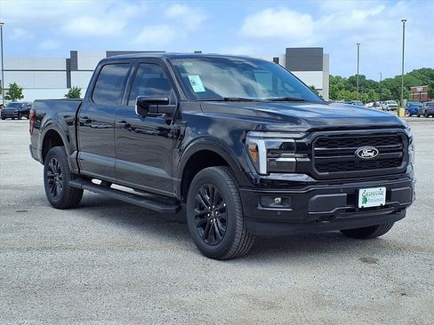 New 2026 Ford F150 Lariat w/ Equipment Group 502A High AWD/4WD image 32