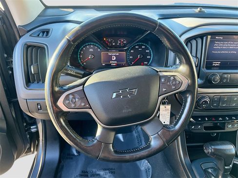 Used 2021 Chevrolet Colorado Z71 image 11