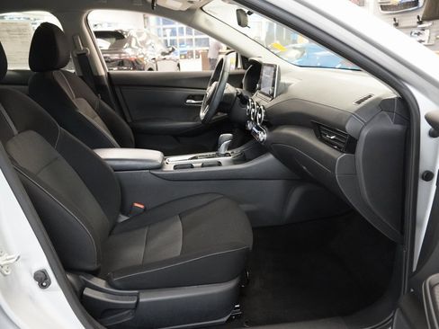 Used 2021 Nissan Sentra SV w/ Trunk Package image 31