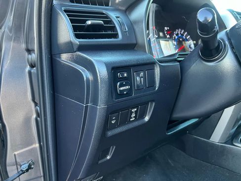 Used 2017 Toyota 4Runner SR5 AWD/4WD image 17