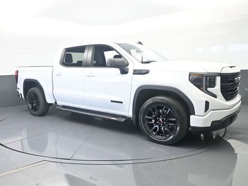 Used 2023 GMC Sierra 1500 Elevation RWD image 8