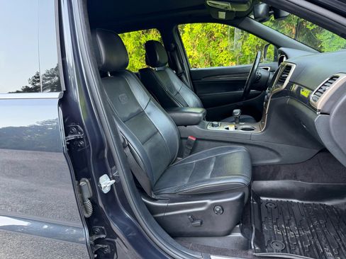 Used 2015 Jeep Grand Cherokee Overland AWD/4WD image 10