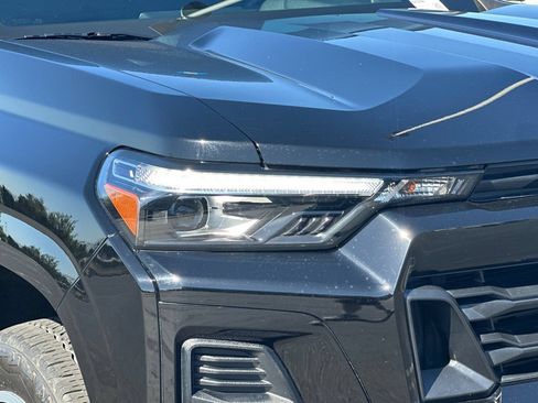 Used 2023 Chevrolet Colorado Z71 w/ Z71 Convenience Package 2 AWD/4WD image 43
