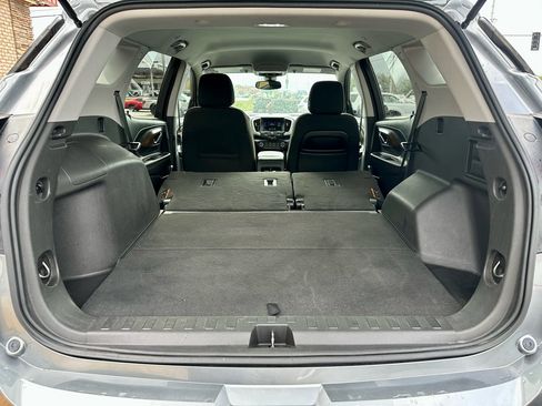 Used 2020 GMC Terrain SLE image 8