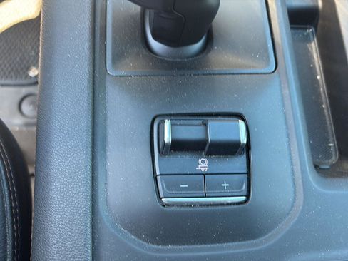 Used 2023 GMC Sierra 1500 AT4 w/ AT4 Premium Package image 29