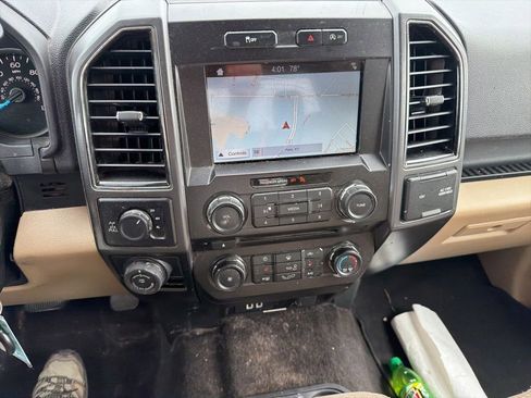 Used 2018 Ford F150 XLT w/ Equipment Group 302A Luxury AWD/4WD image 10