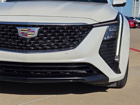 Used 2025 Cadillac CT5 Premium Luxury RWD image 6