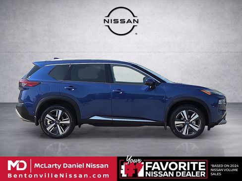 Used 2023 Nissan Rogue Platinum w/ Platinum Premium Package AWD/4WD image 6