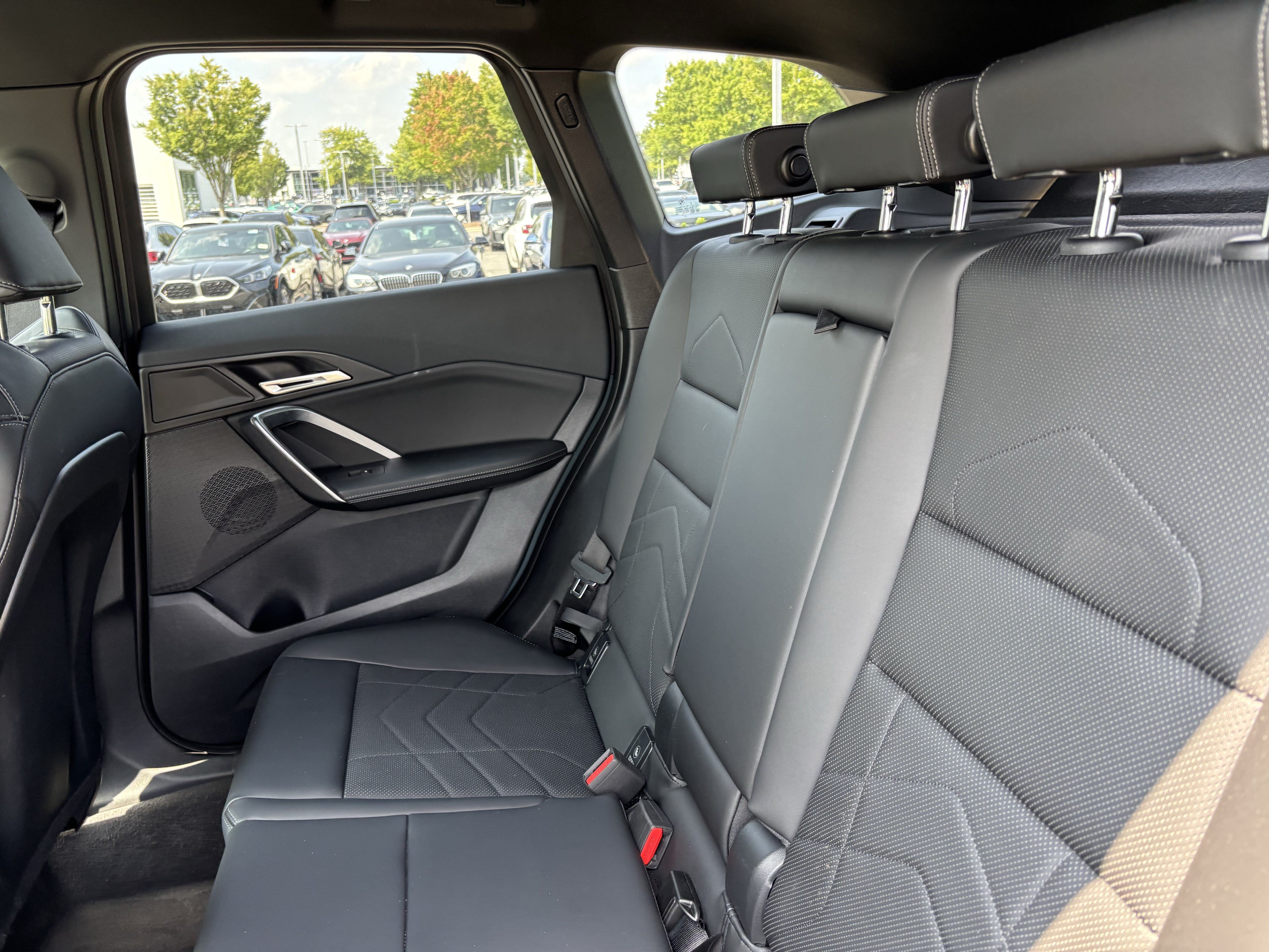 Certified 2025 BMW X1 xDrive28i AWD/4WD image 33