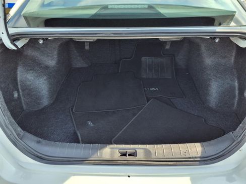 Used 2025 Nissan Altima 2.5 SV FWD image 24