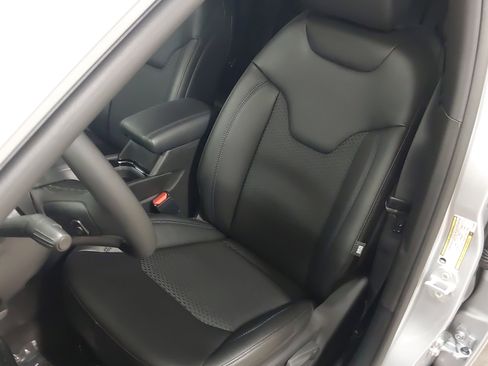 New 2026 Jeep Compass Latitude image 22