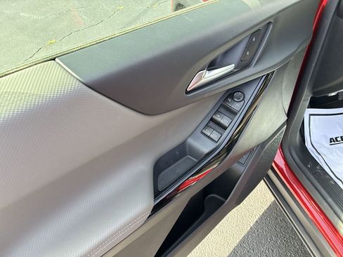 New 2026 Chevrolet Equinox LT w/ Convenience Package II FWD image 13