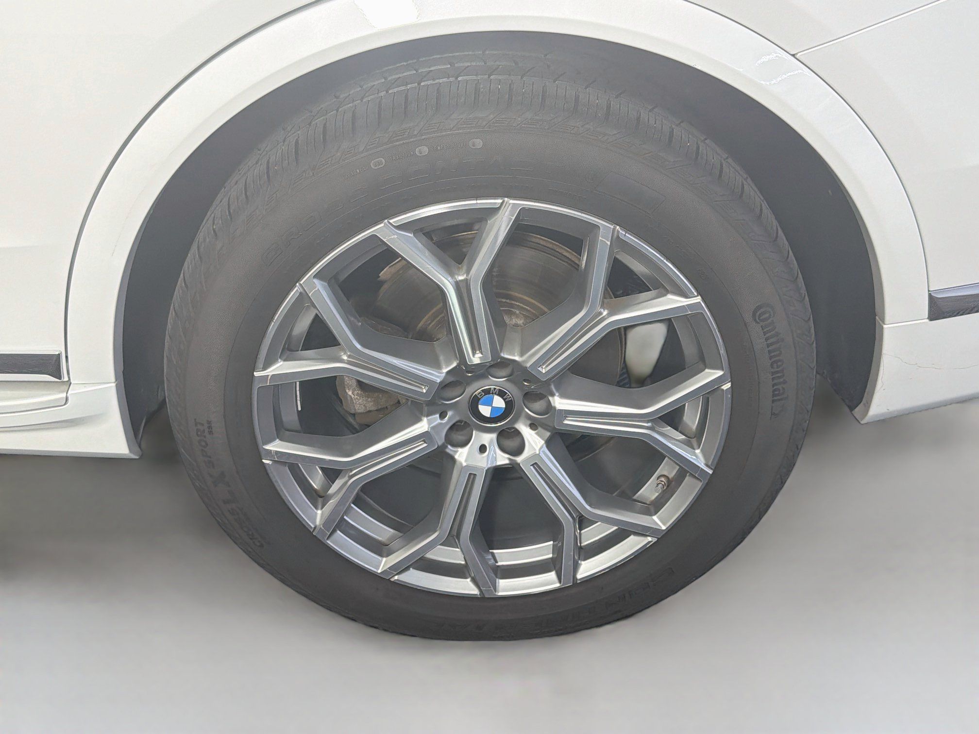 Used 2025 BMW X7 xDrive40i AWD/4WD image 11