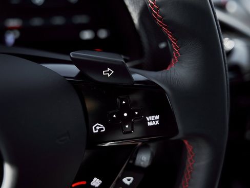 Used 2025 Ferrari 12Cilindri image 64