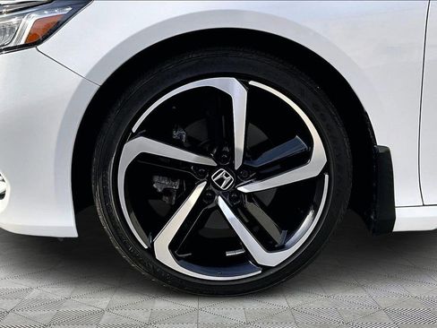 Used 2020 Honda Accord Sport image 29