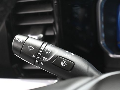 Used 2023 Chevrolet Silverado 1500 LT image 23