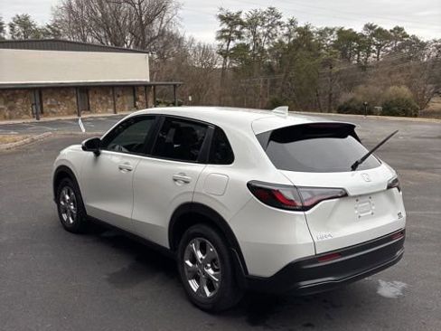Used 2025 Honda HR-V LX image 24