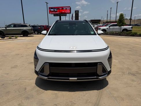 Certified 2024 Hyundai Kona Limited FWD image 8