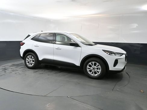 Used 2023 Ford Escape Active AWD/4WD image 7
