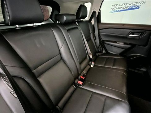 Used 2023 Nissan Rogue SL w/ SL Premium Package image 22