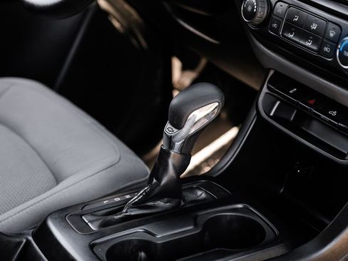 Used 2022 Chevrolet Colorado W/T w/ WT Convenience Package image 17