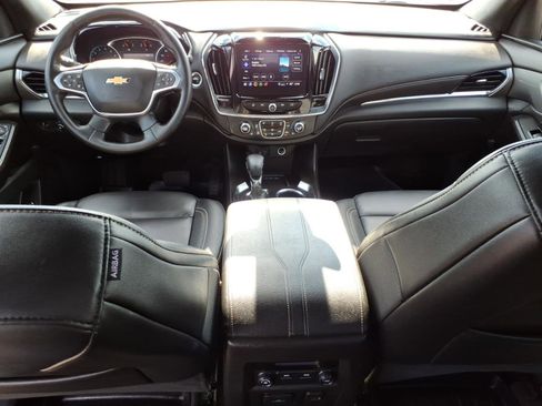 Certified 2023 Chevrolet Traverse LT w/ LT Premium Package AWD/4WD image 10