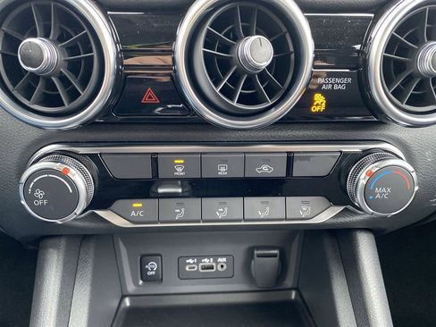 New 2025 Nissan Sentra SV image 17