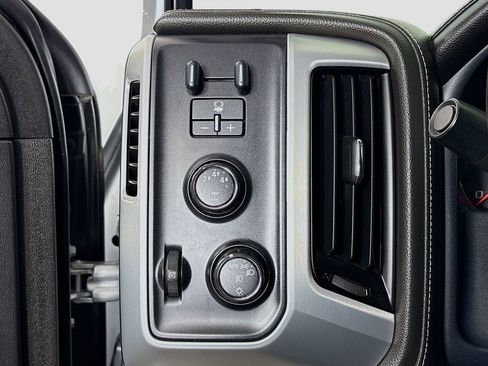 Used 2016 GMC Sierra 3500 SLT w/ Duramax Plus Package image 14