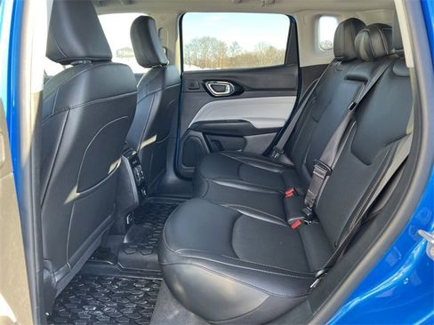 Certified 2022 Jeep Compass Limited w/ Sun and Sound Group image 5