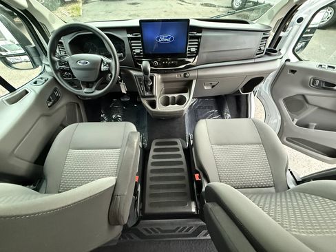 Used 2024 Ford Transit 350 XLT RWD image 33