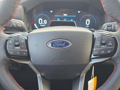 New 2026 Ford Explorer ST-Line w/ ST-Line Street Pack image 18