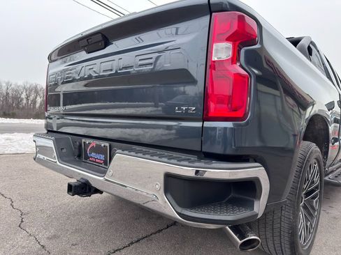 Used 2019 Chevrolet Silverado 1500 LTZ image 49