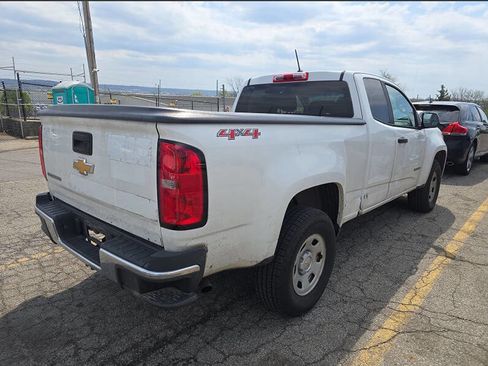 Used 2018 Chevrolet Colorado W/T w/ WT Convenience Package AWD/4WD image 3
