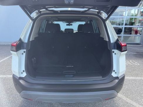 Certified 2023 Nissan Rogue SV w/ SV Premium B Package AWD/4WD image 10