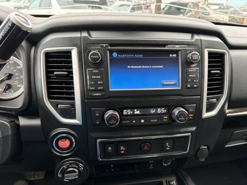 Used 2018 Nissan Titan SL w/ Midnight Edition image 25