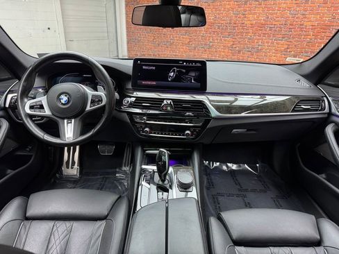 Certified 2022 BMW M550i xDrive w/ Premium Package image 12