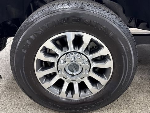 Used 2022 Ford F250 Lariat w/ Lariat Ultimate Package image 2