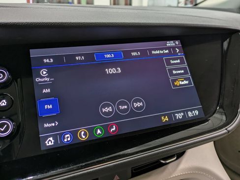 Used 2023 Buick Envision Avenir AWD/4WD image 12