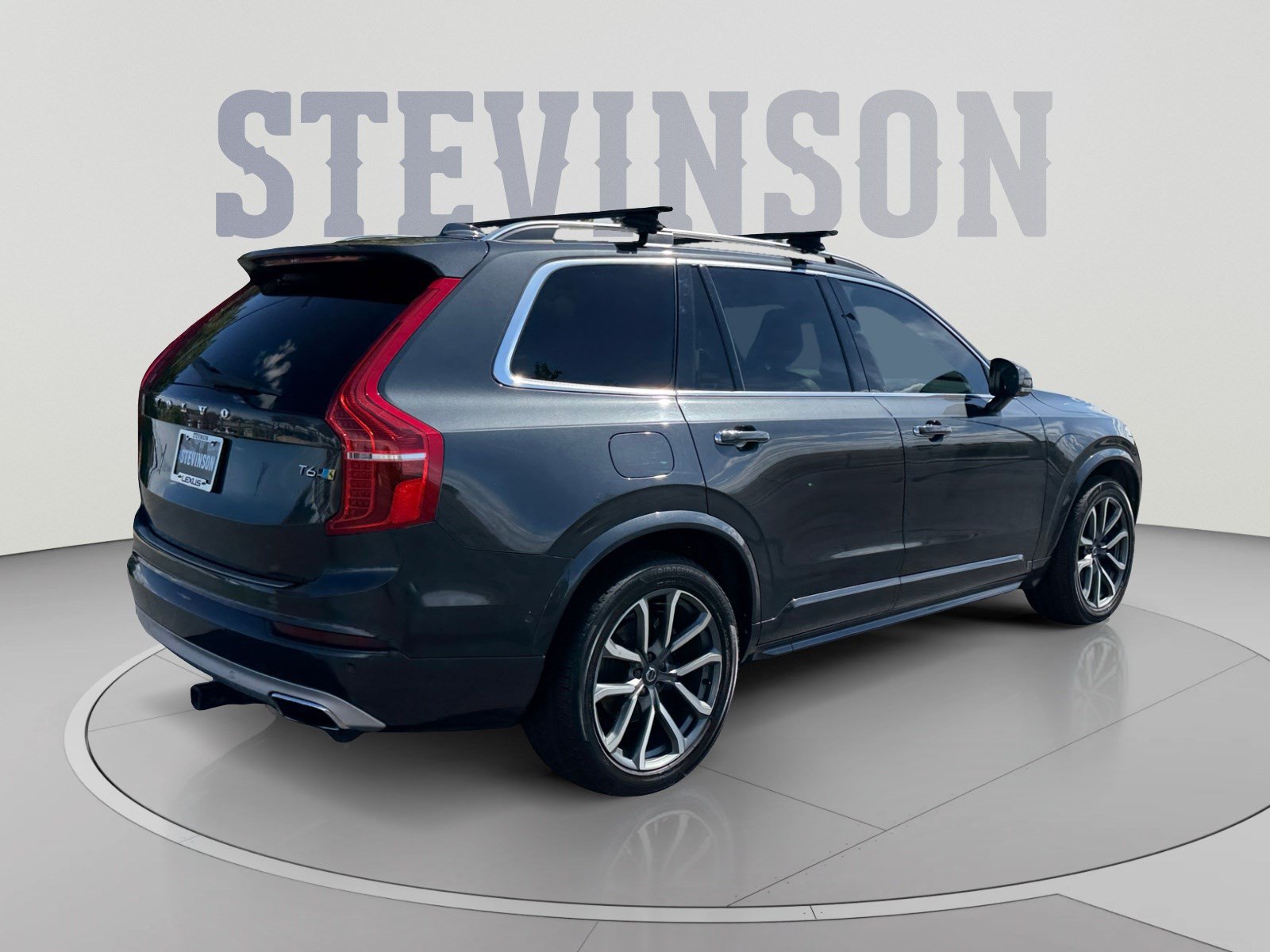 Used 2017 Volvo XC90 T6 Momentum w/ Vision Package AWD/4WD image 5