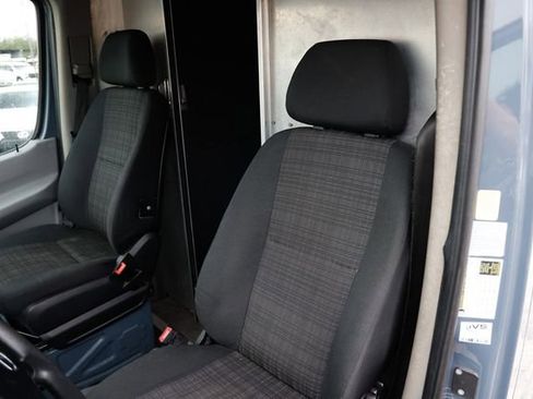 Used 2018 Mercedes-Benz Sprinter 2500 image 6