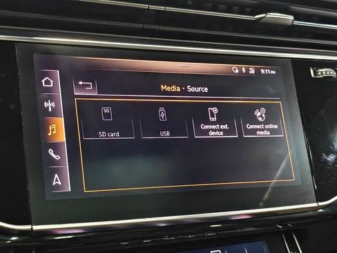 Used 2019 Audi Q8 Premium w/ Convenience Package AWD/4WD image 39