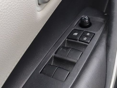 Used 2020 Toyota Corolla SE FWD image 21