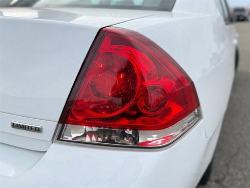 Used 2014 Chevrolet Impala Limited LS image 33