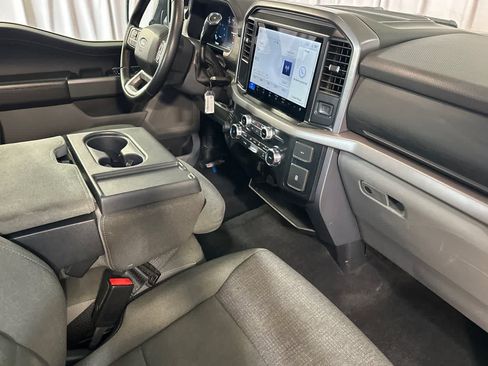 Used 2025 Ford F150 XLT w/ Equipment Group 301A Standard AWD/4WD image 17