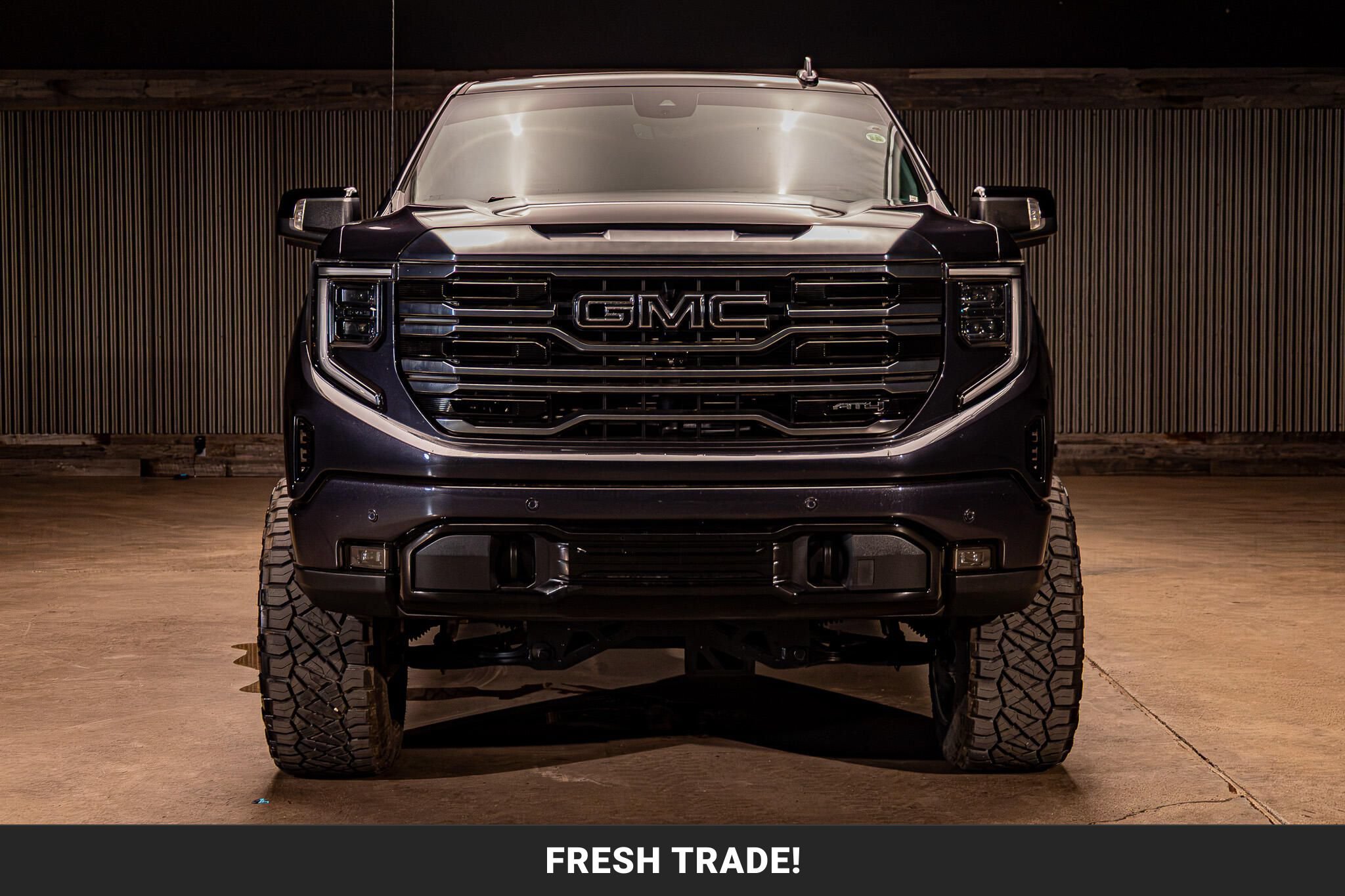 Used 2022 GMC Sierra 1500 AT4 w/ AT4 Premium Package AWD/4WD image 3