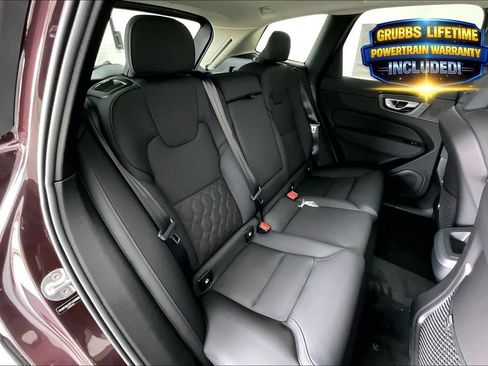 New 2026 Volvo XC60 B5 Core w/ Climate Package AWD/4WD image 18